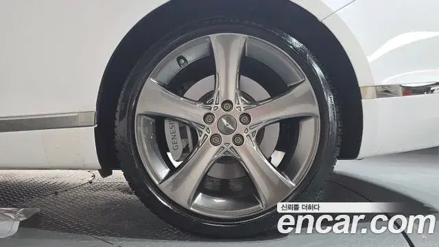 Genesis G80 2023 — ფოტო 24/42