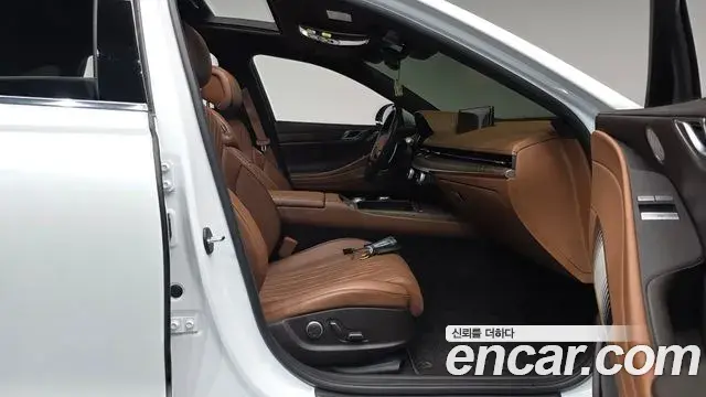Genesis G80 2023 — ფოტო 25/42