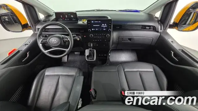 Hyundai Staria 2023 — Фото 7/20