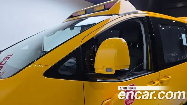 Hyundai Staria 2023 — Şəkil 27/34