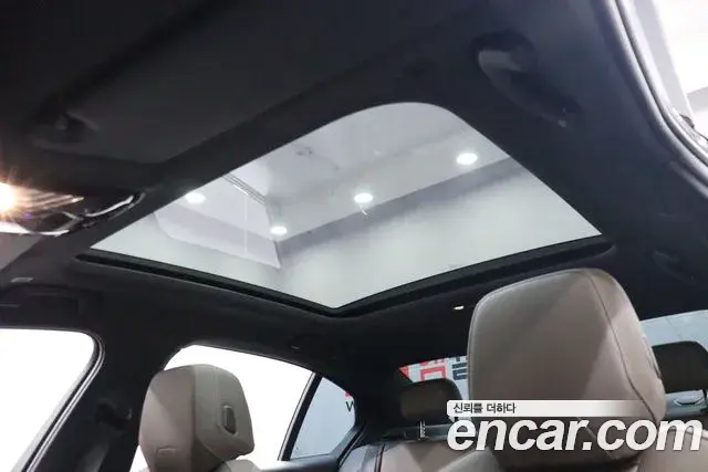 BMW 5 Series 2023 — Photo 18/20