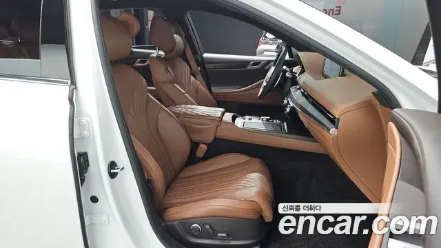 Genesis G80 2023 — Photo 13/33