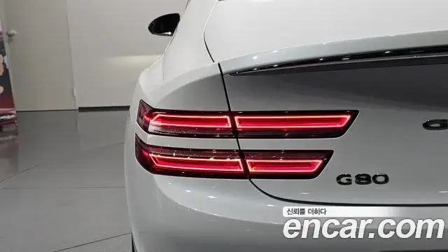 Genesis G80 2023 — Photo 11/33