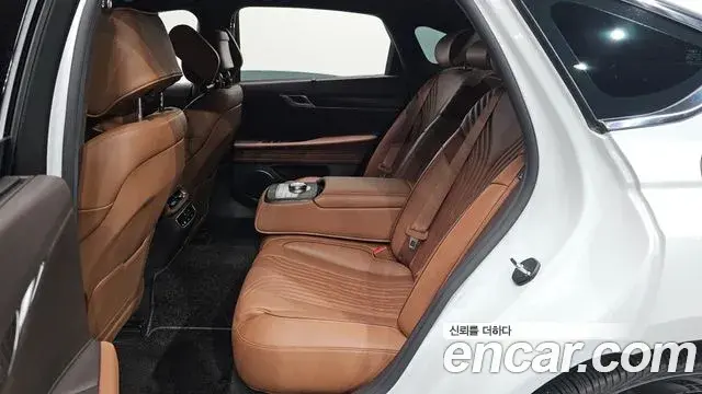 Genesis G80 2023 — Photo 8/33