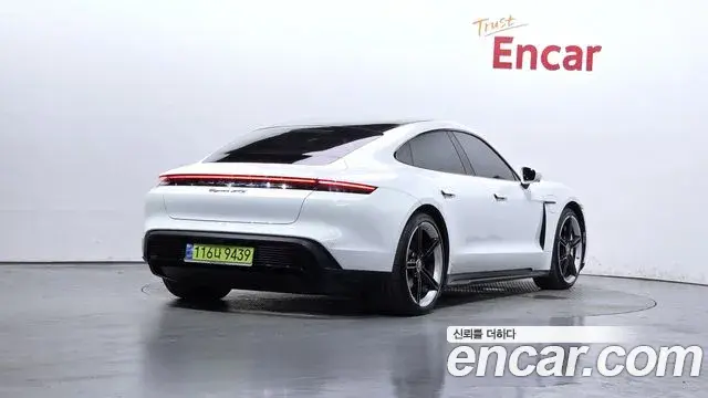 Porsche Taycan 2024 — Şəkil 4/35