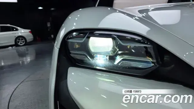 Porsche Taycan 2024 — Şəkil 32/35