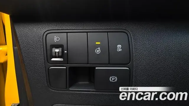 Hyundai Staria 2023 — Фото 17/20