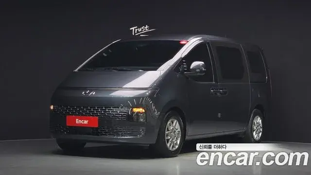 Hyundai Staria 2024 — Фото 1/20