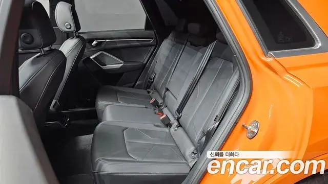 Audi Q3 2023 — ფოტო 18/25