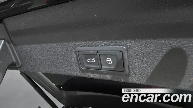 Audi Q3 2022 — ფოტო 15/31