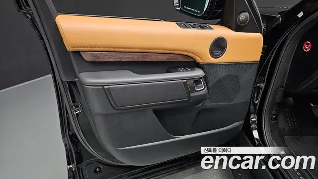 Land Rover Discovery 5 2019 — Photo 40/40