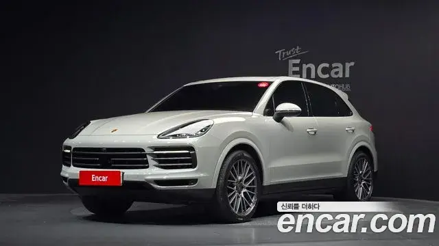 Porsche Cayenne 2022 — Şəkil 16/34