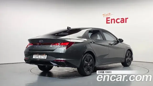 Hyundai Avante 2022 — Фото 1/20