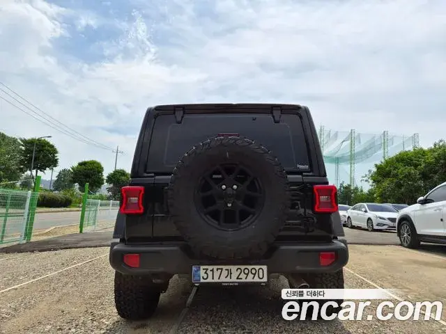 Jeep Wrangler 2025 — ფოტო 5/8