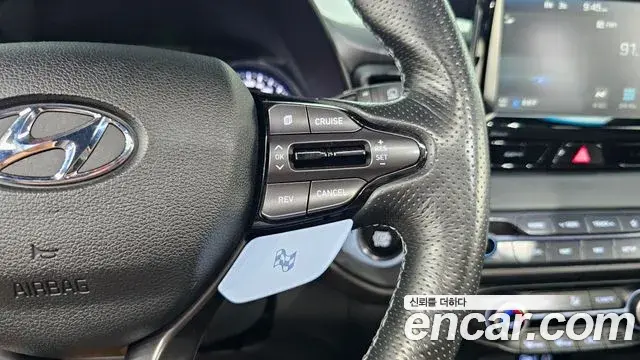Hyundai Veloster 2018 — Фото 16/20