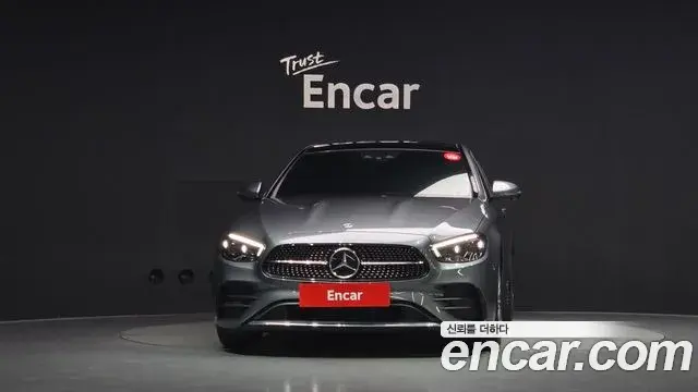 Mercedes-Benz E-Class 2022 — Şəkil 14/32