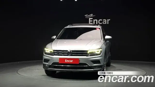 Volkswagen Tiguan 2018 — Фото 3/20