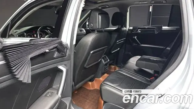 Volkswagen Tiguan 2018 — Фото 12/20