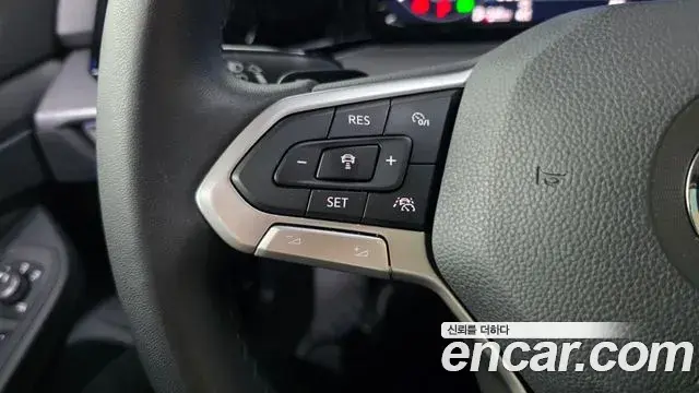 Volkswagen Golf 2022 — Şəkil 23/35