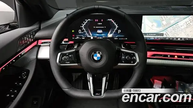 BMW 5 Series 2025 — Фото 12/20