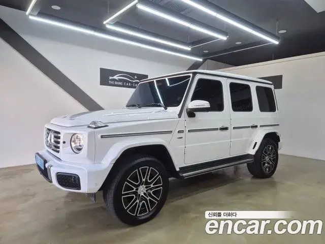 Mercedes-Benz G-Class 2025 — Photo 3/17