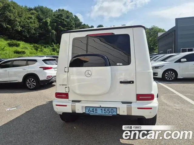 Mercedes-Benz G-Class 2025 — Photo 8/17