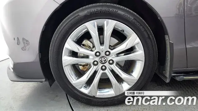 Toyota Sienna 2023 — Photo 22/35