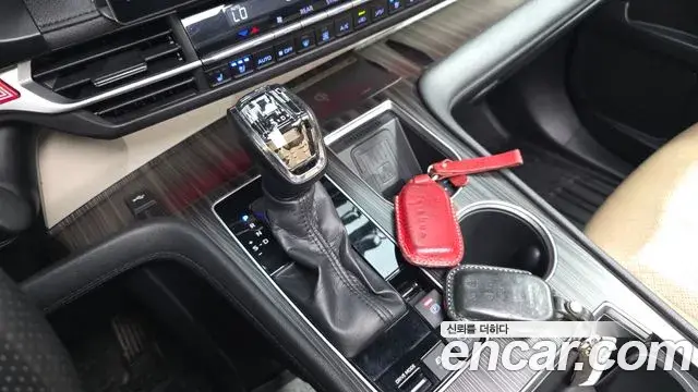 Toyota Sienna 2023 — Photo 16/35