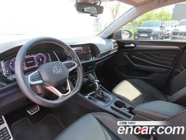 Volkswagen Jetta 2023 — ფოტო 7/19