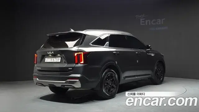 Kia Sorento 2024 — Фото 2/20