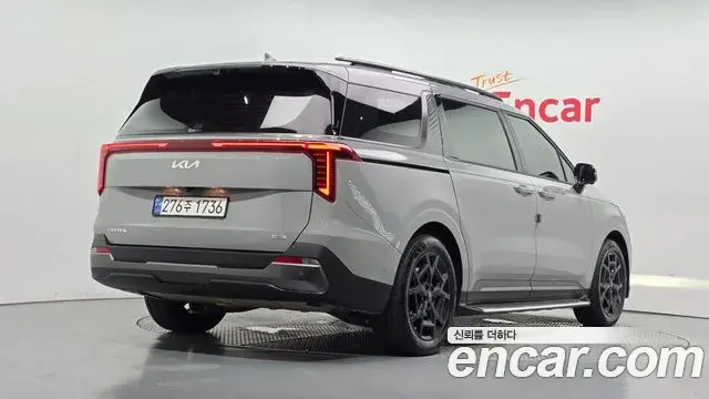 Kia Carnival 2024 — Photo 19/36