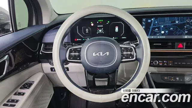 Kia Carnival 2024 — Photo 8/36