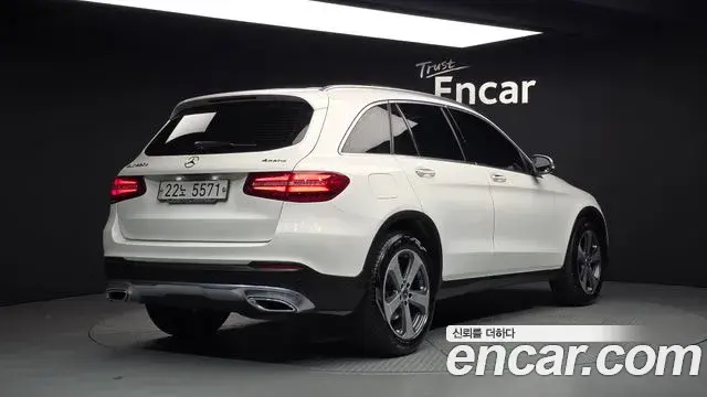 Mercedes-Benz GLC-Class 2018 — ფოტო 16/20