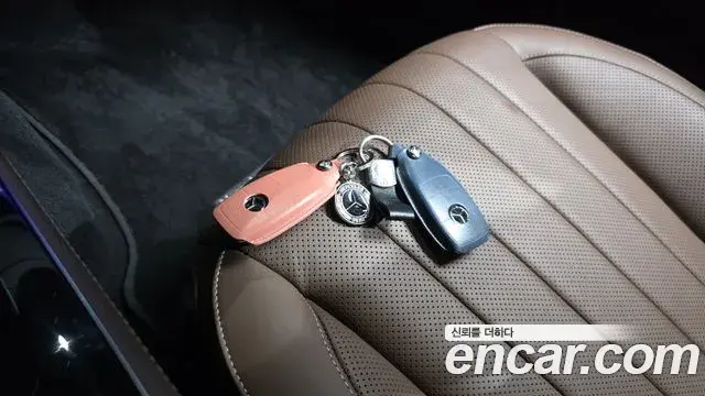 Mercedes-Benz E-Class 2023 — Şəkil 10/35