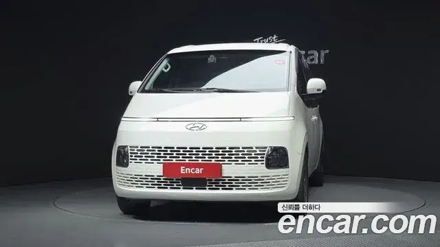 Hyundai Staria 2022 — Photo 25/31