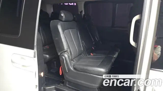 Hyundai Staria 2022 — Photo 4/31