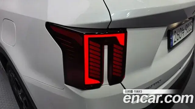 Kia Sorento 2024 — Photo 7/30