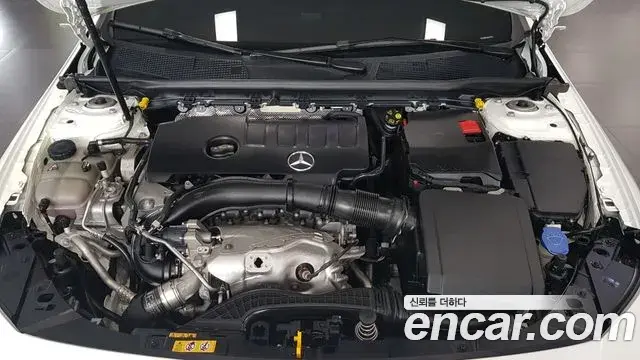 Mercedes-Benz CLA-Class 2022 — Photo 15/17