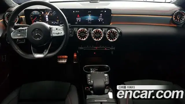 Mercedes-Benz CLA-Class 2022 — Photo 2/17