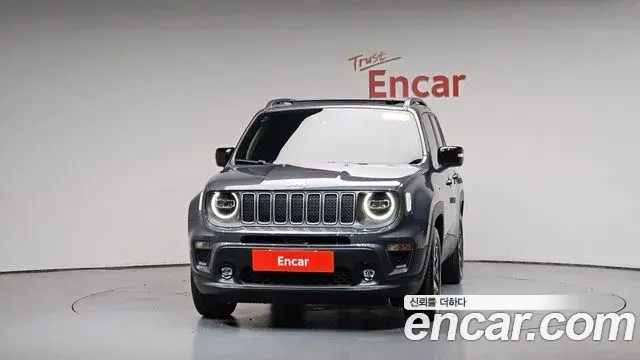 Jeep Renegade 2023 — Photo 24/37