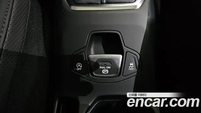 Jeep Renegade 2023 — Photo 9/37
