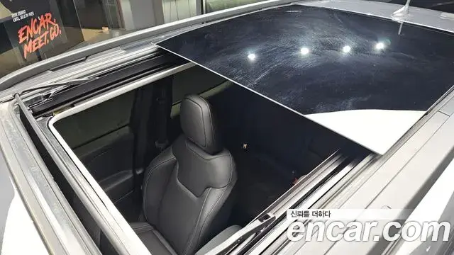 Jeep Renegade 2023 — Photo 13/37