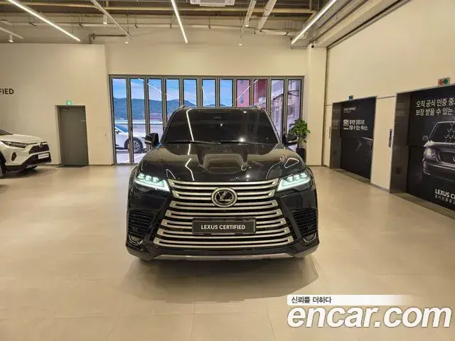 Lexus LX 2026 — Photo 6/17