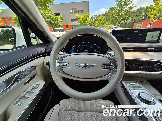 Genesis GV70 2023 — Şəkil 7/19