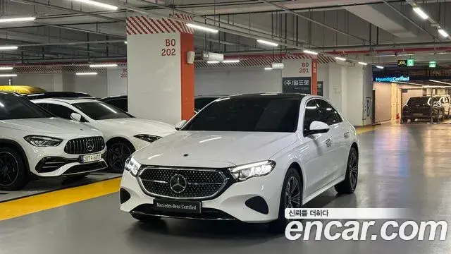 Mercedes-Benz E-Class 2025 — Фото 10/20
