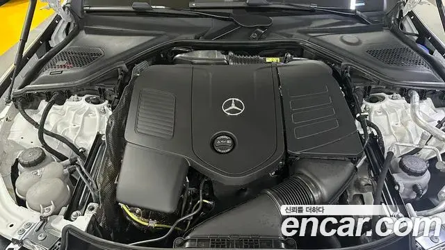 Mercedes-Benz E-Class 2025 — Фото 5/20