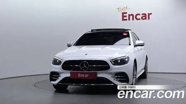 Mercedes-Benz E-Class 2022 — Şəkil 22/34
