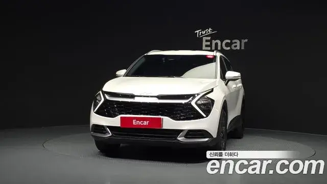 Kia Sportage 2021 — Фото 3/20