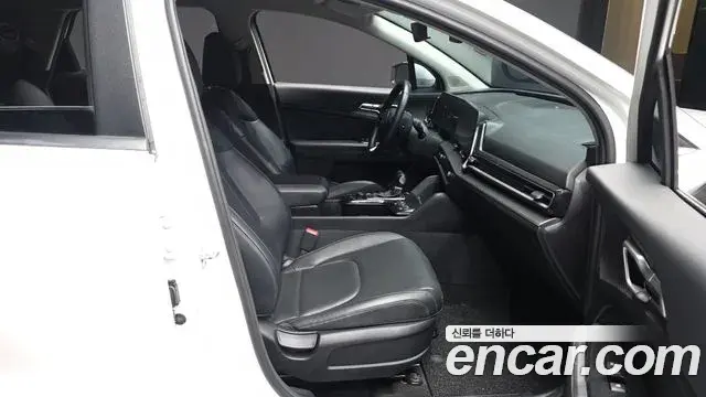 Kia Sportage 2021 — Фото 11/20