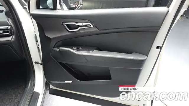 Kia Sportage 2021 — Photo 9/30